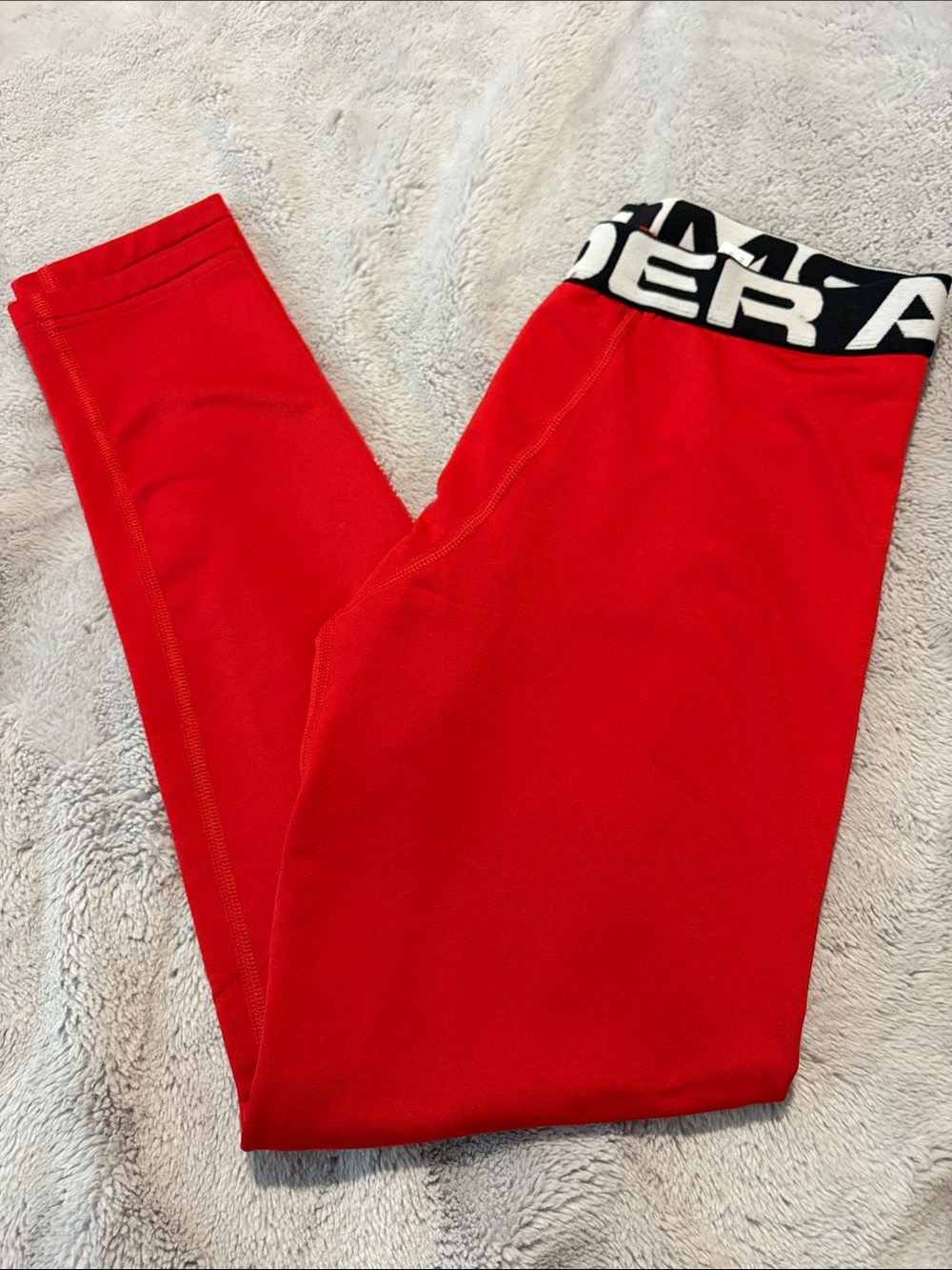 EUC Boys Under Armour Coldgear Base Layer leggings Size XL (14-16)